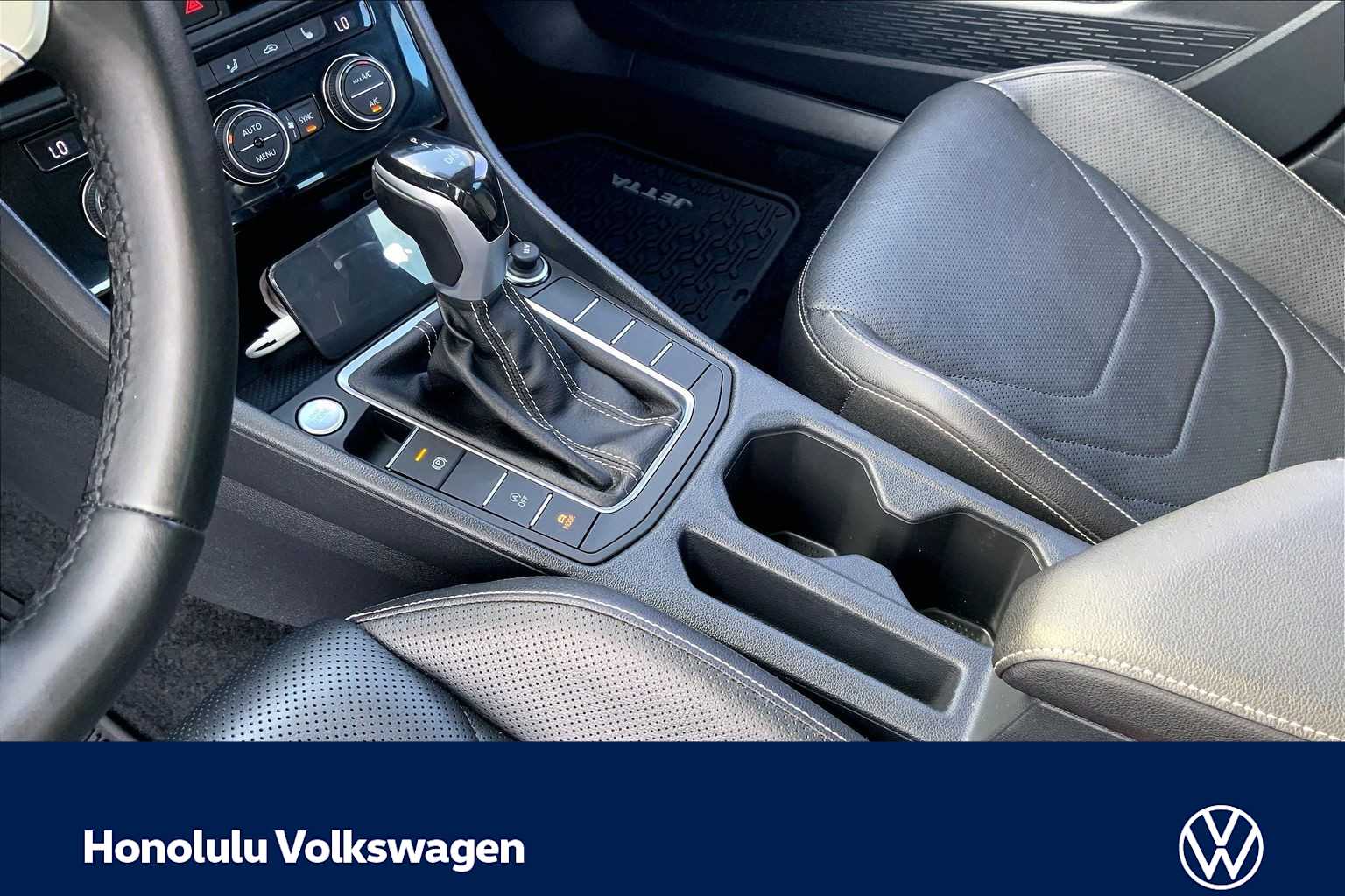 Thumbnail: 2023 Volkswagen Jetta - 16