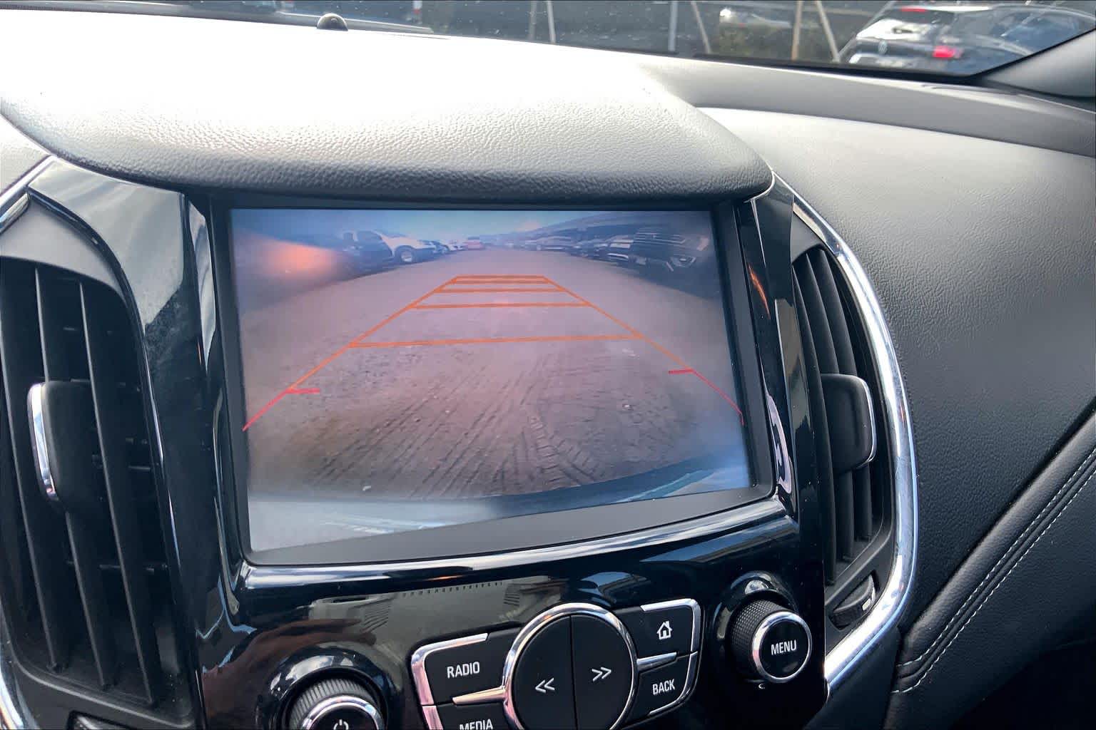 Thumbnail: 2017 Chevrolet Cruze - 25