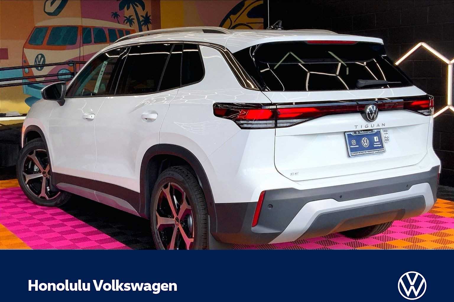 Thumbnail: 2026 Volkswagen Tiguan - 4
