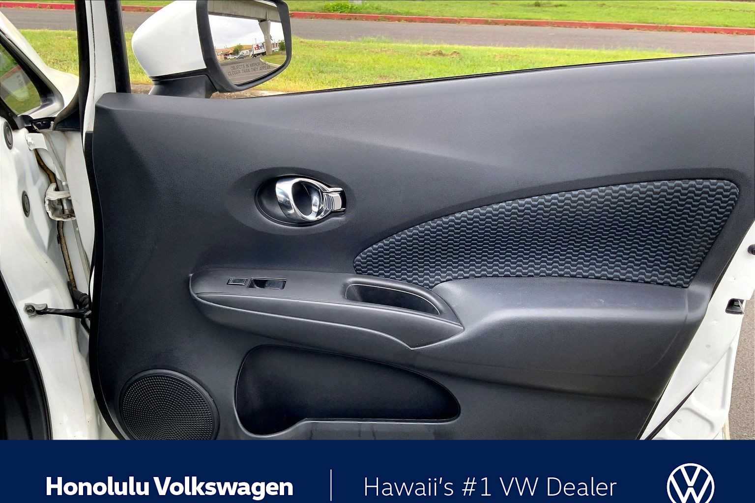 Thumbnail: 2015 Nissan Versa Note - 26