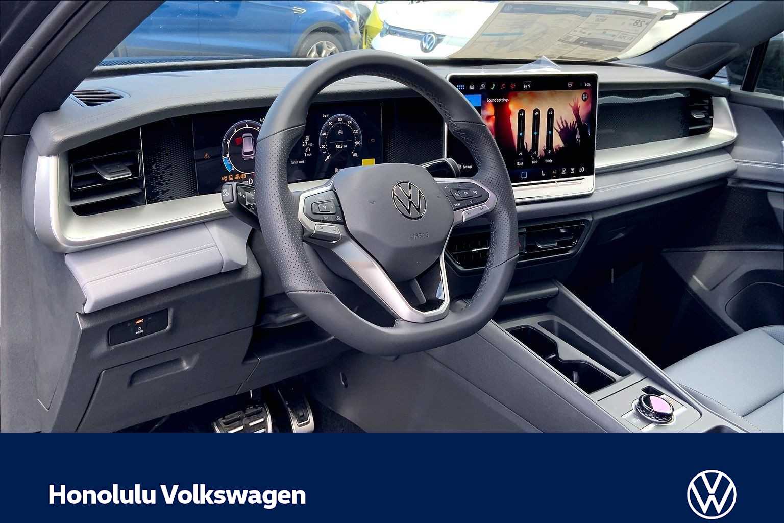 Thumbnail: 2026 Volkswagen Tiguan - 2