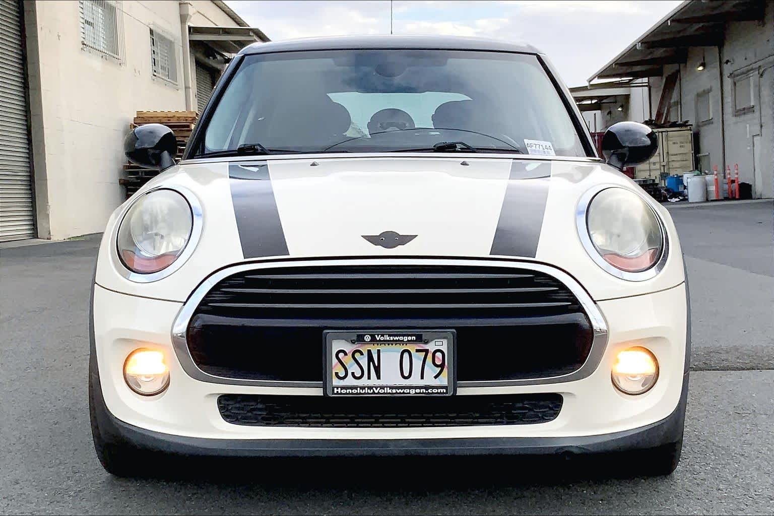 Thumbnail: 2017 MINI Cooper Hardtop - 6