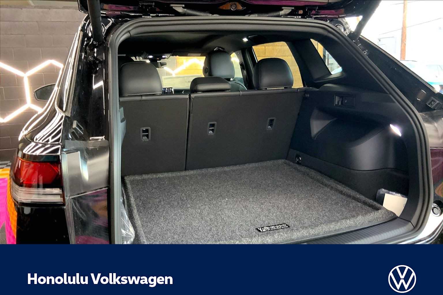 Thumbnail: 2026 Volkswagen Tiguan - 19