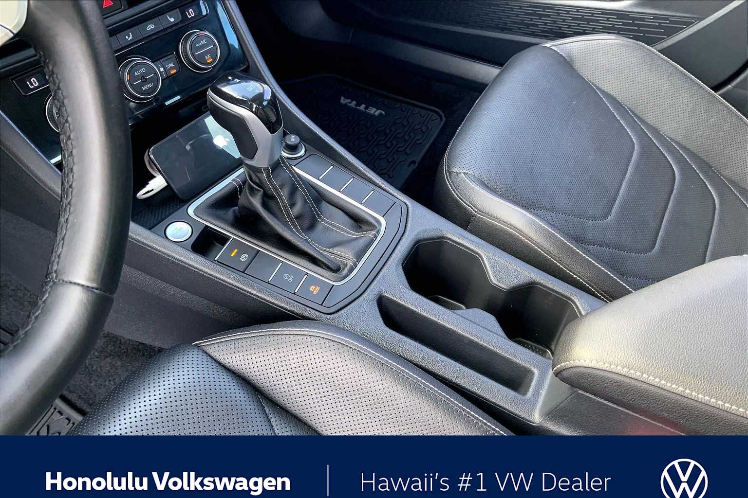 Thumbnail: 2023 Volkswagen Jetta - 16