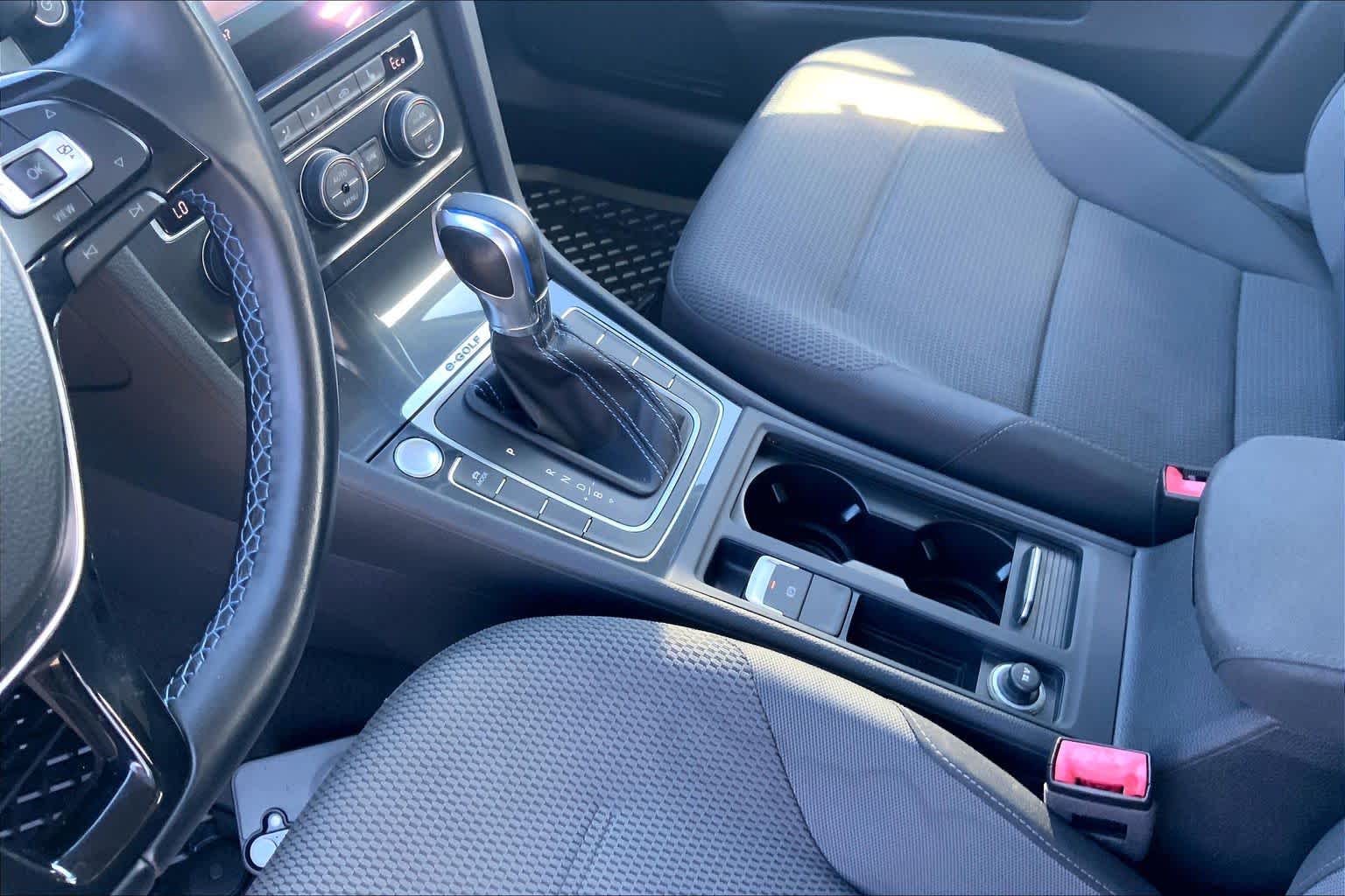 2019 Volkswagen e-Golf e-Golf SE - Photo 15