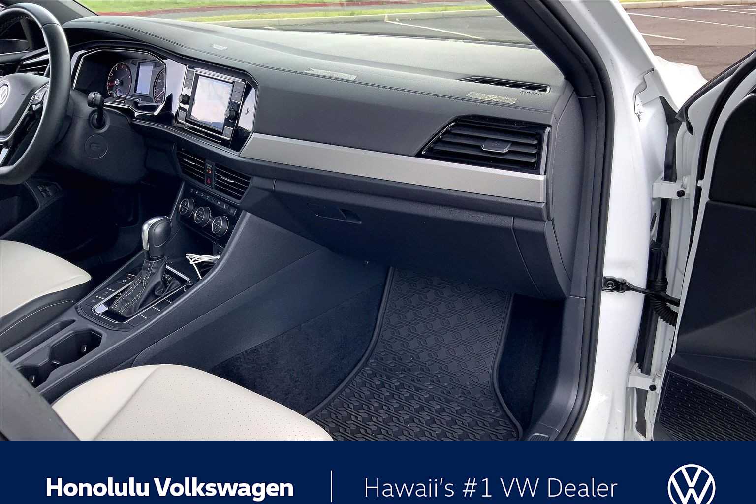 Thumbnail: 2021 Volkswagen Jetta - 22