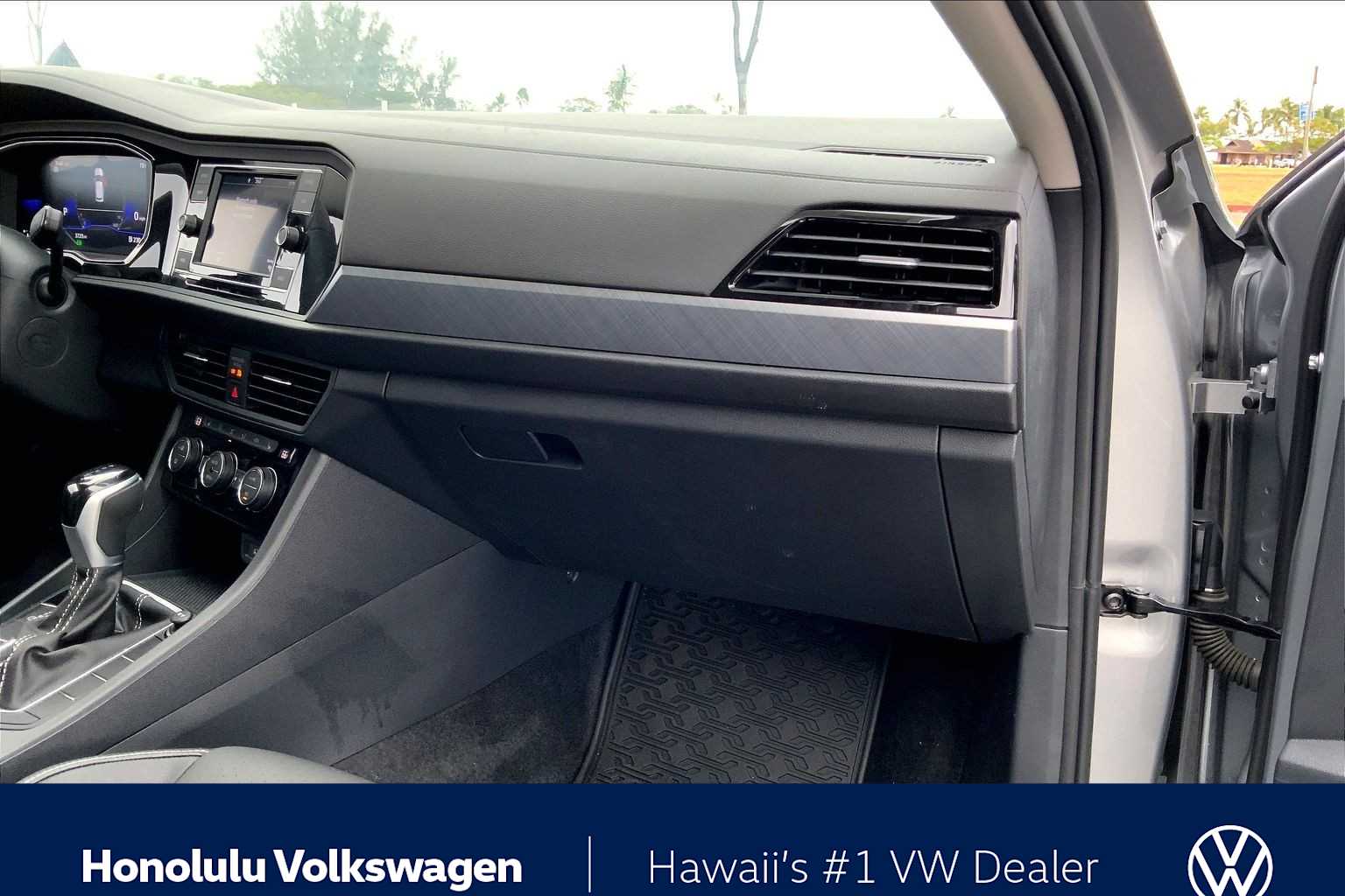 Thumbnail: 2024 Volkswagen Jetta - 23