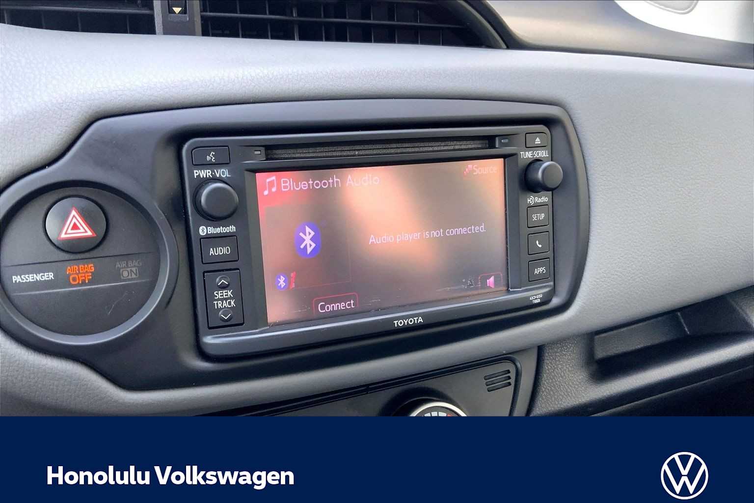 Thumbnail: 2016 Toyota Yaris - 24