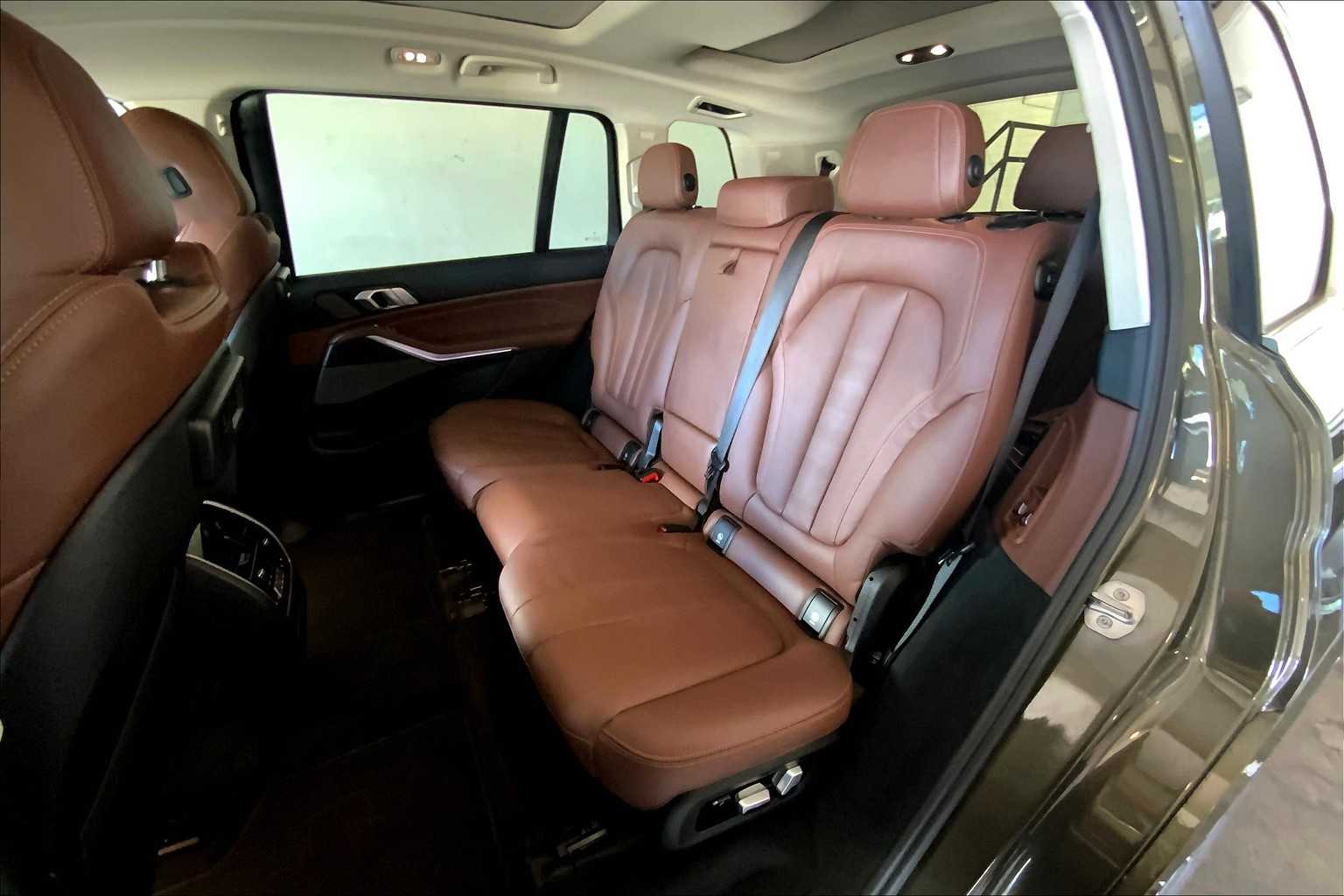 2022 BMW X7 xDrive40i 28