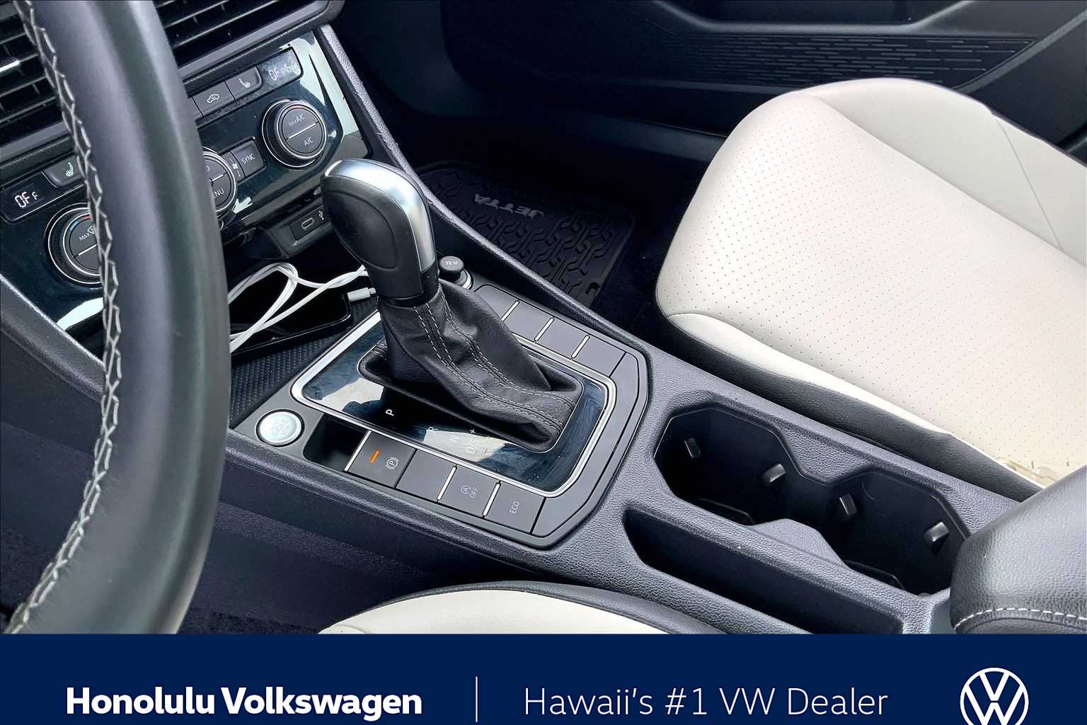 Thumbnail: 2021 Volkswagen Jetta - 15