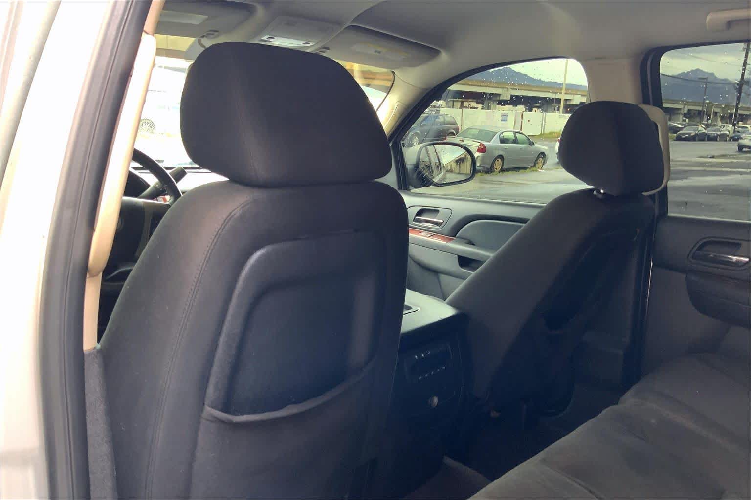 Thumbnail: 2011 GMC Yukon - 12