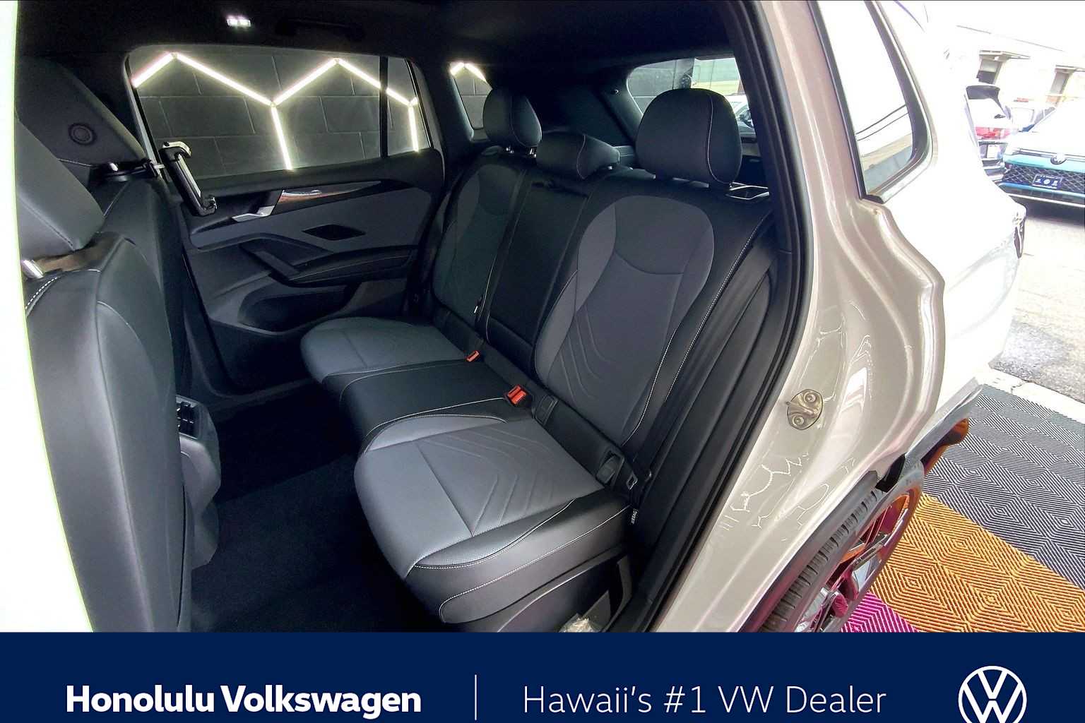 Thumbnail: 2025 Volkswagen Tiguan - 13