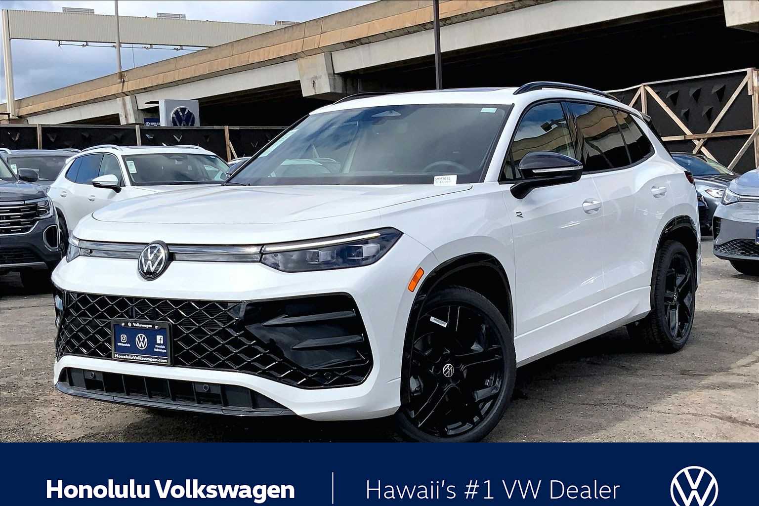 Thumbnail: 2025 Volkswagen Tiguan - 1