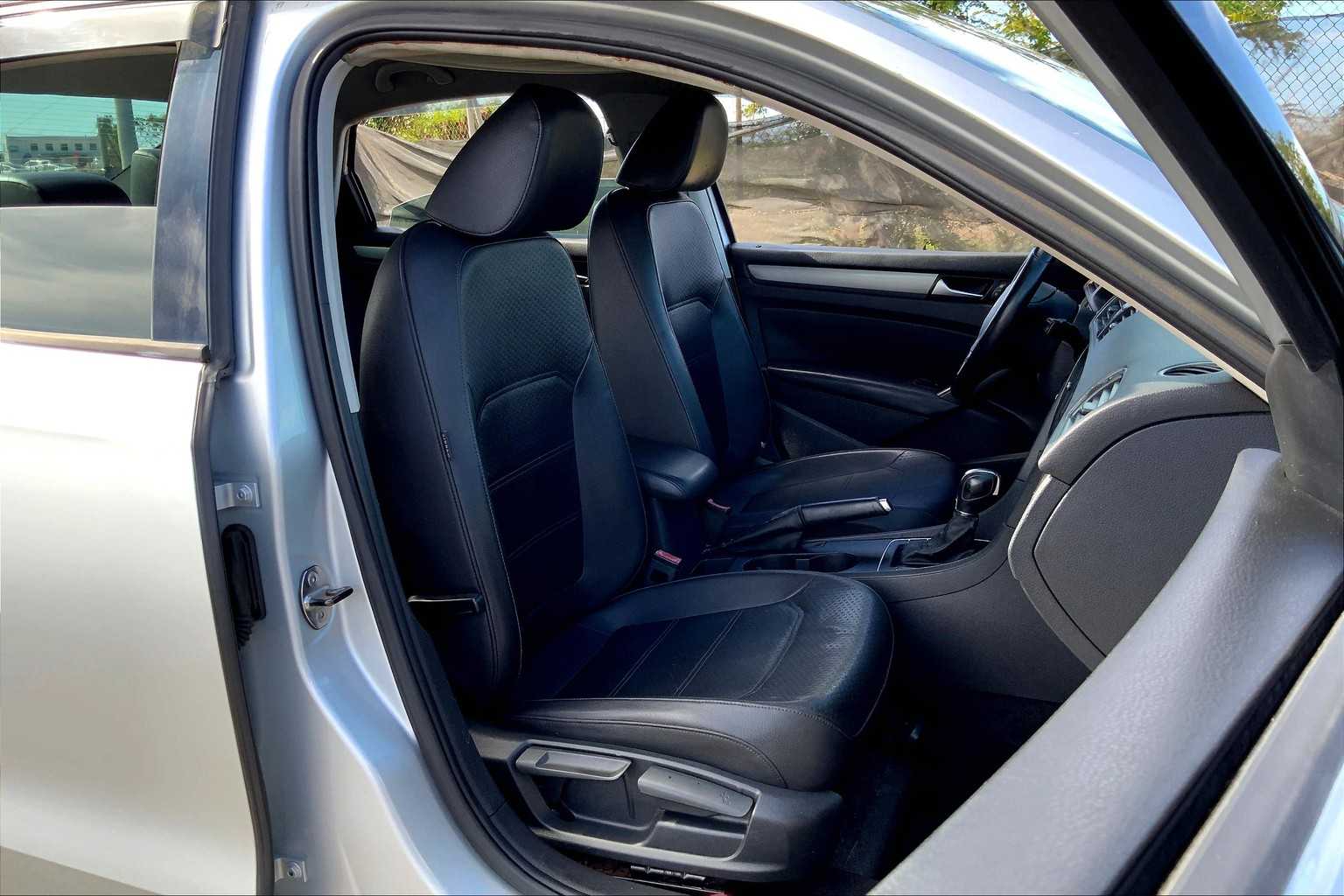 Thumbnail: 2014 Volkswagen Passat - 12