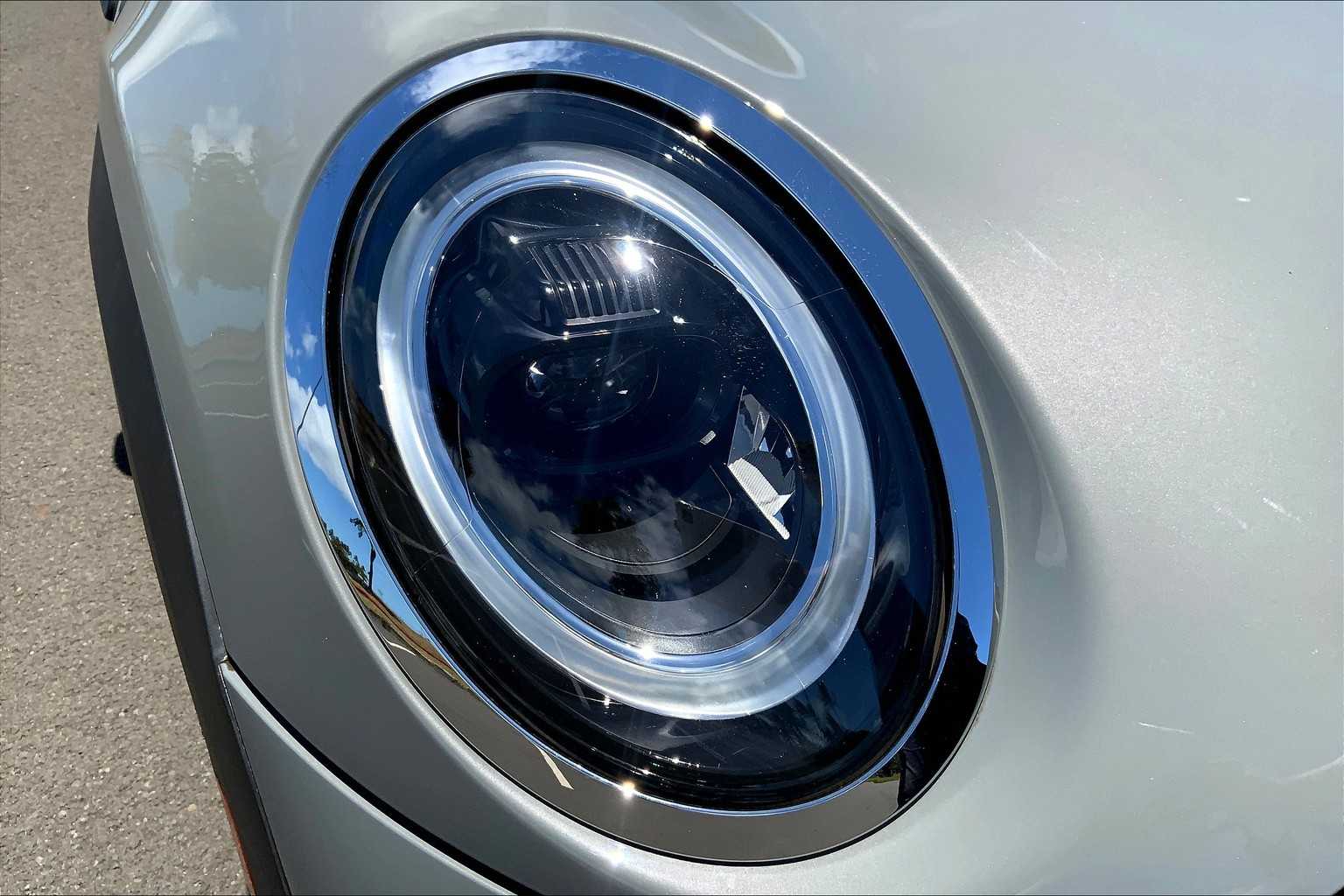 Thumbnail: 2022 MINI Cooper Hardtop - 29