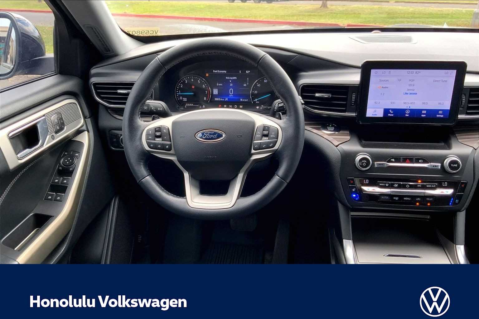 Thumbnail: 2020 Ford Explorer - 12