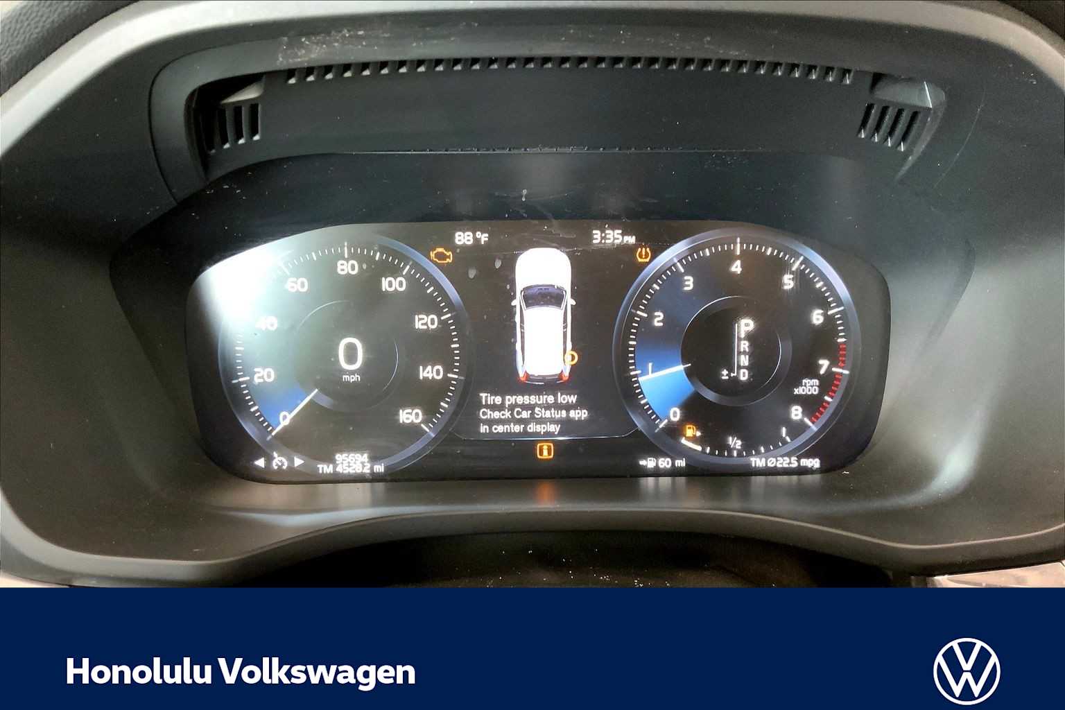 Thumbnail: 2020 Volvo XC60 - 16