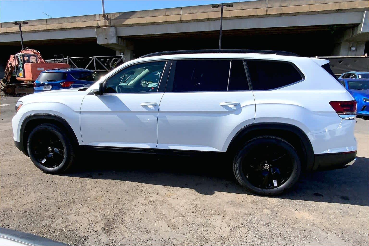 Thumbnail: 2026 Volkswagen Atlas - 3