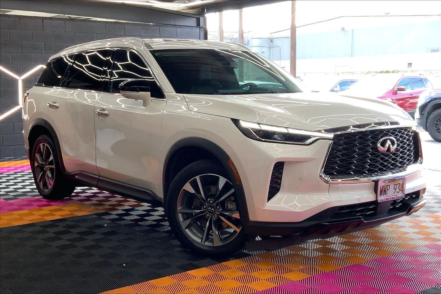 Thumbnail: 2023 INFINITI QX60 - 20