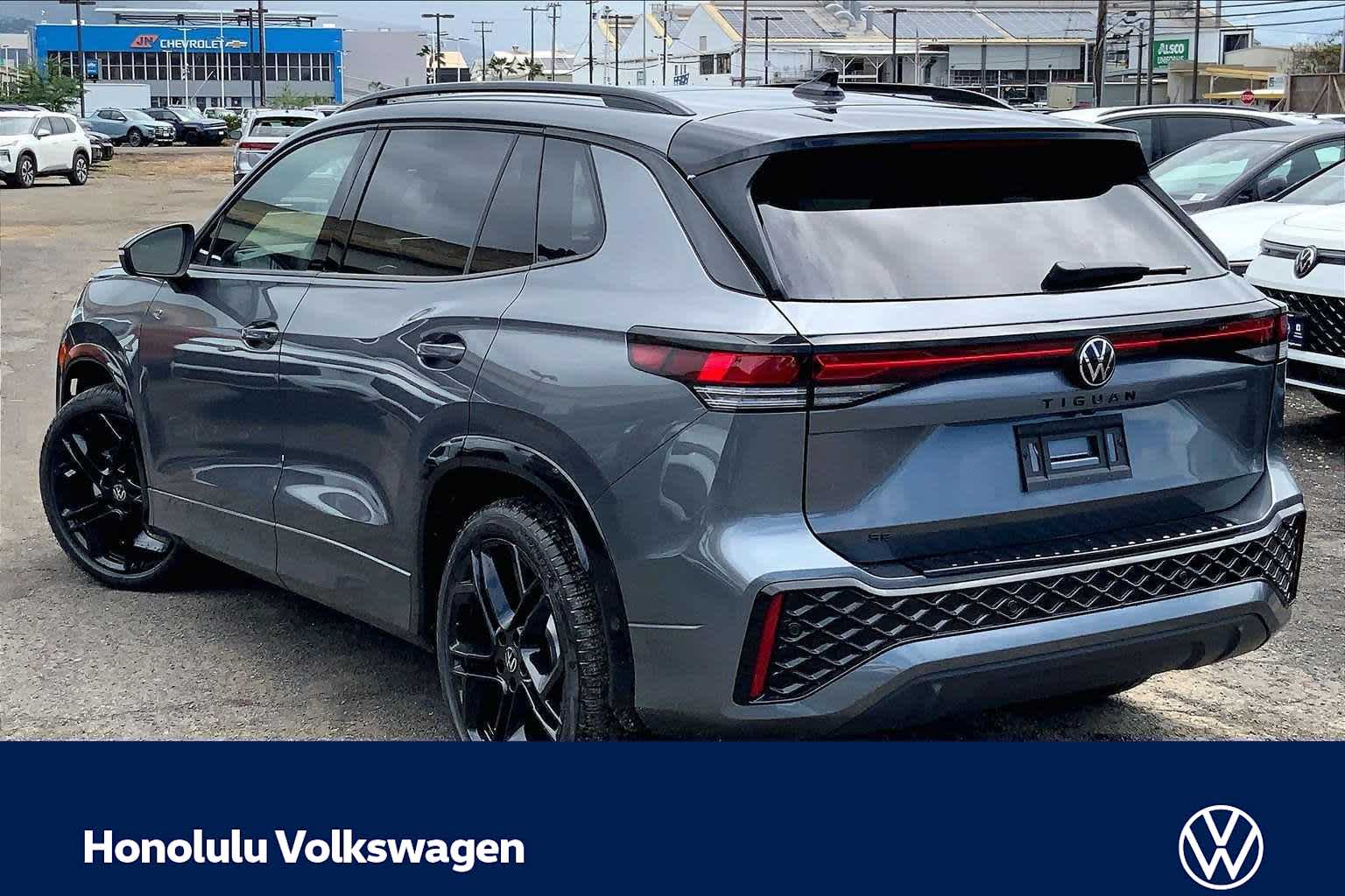 Thumbnail: 2026 Volkswagen Tiguan - 4