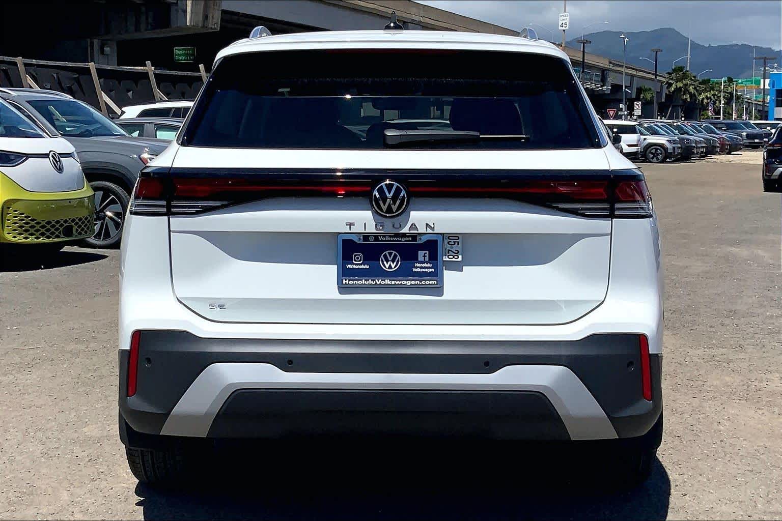Thumbnail: 2026 Volkswagen Tiguan - 5