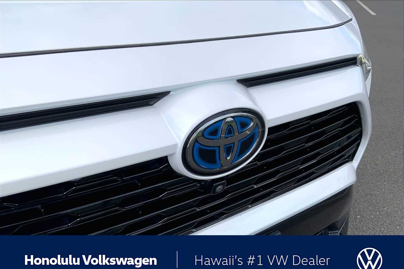 Thumbnail: 2023 Toyota RAV4 - 32