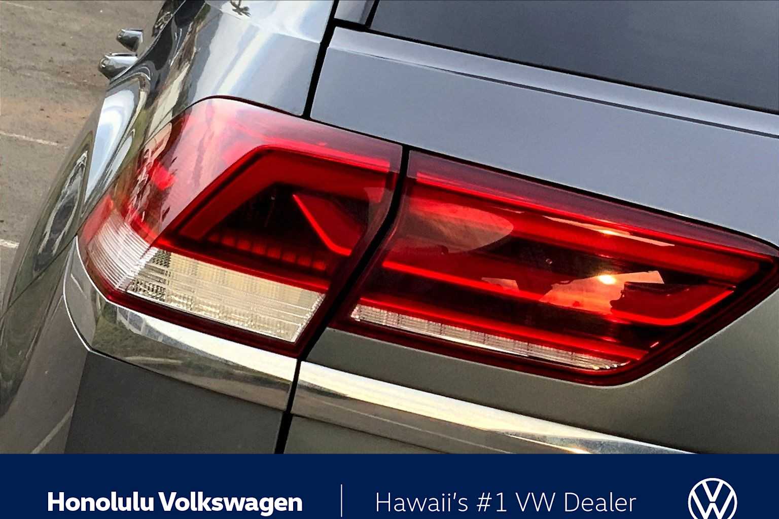 Thumbnail: 2021 Volkswagen Atlas - 31