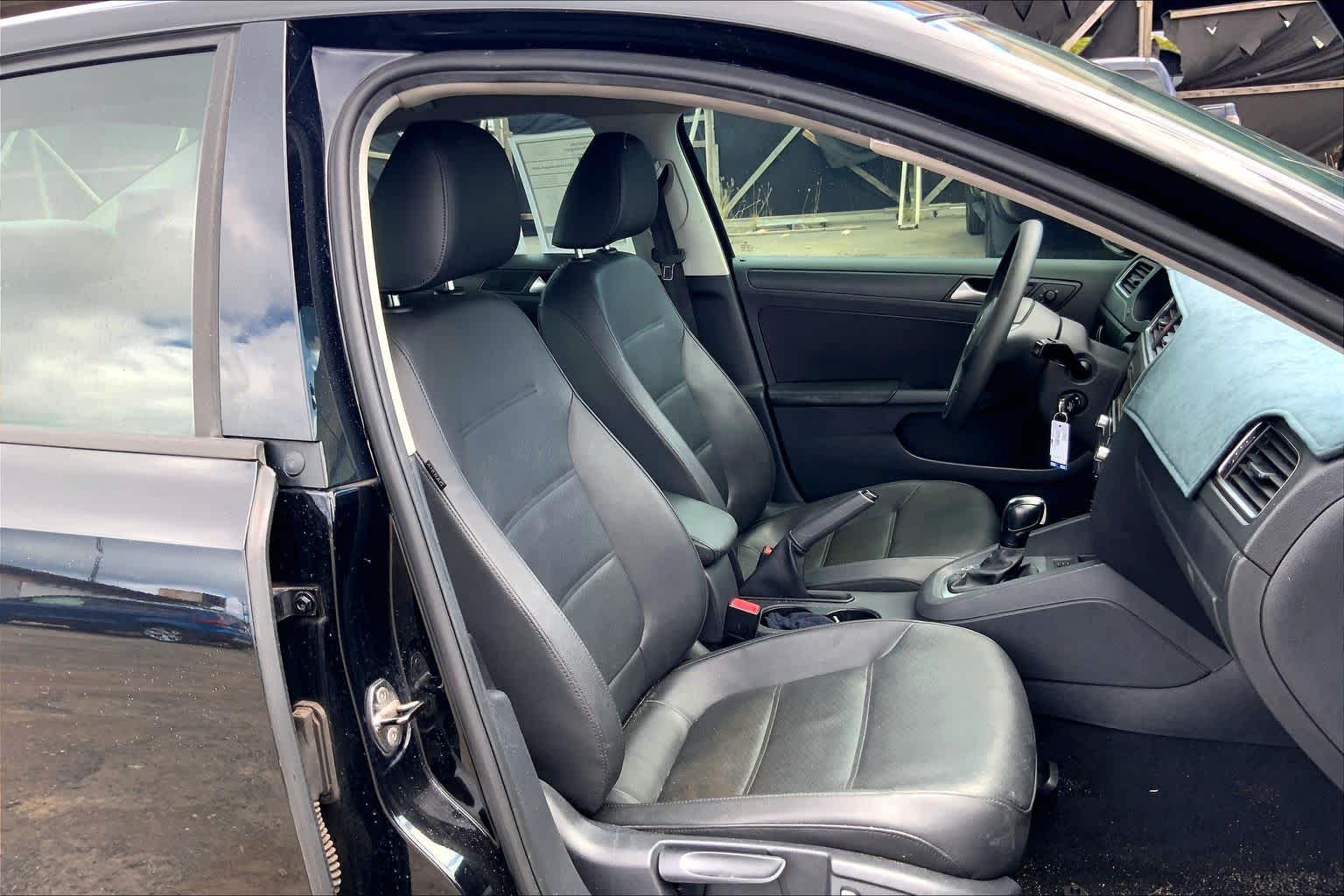 Thumbnail: 2014 Volkswagen Jetta - 13