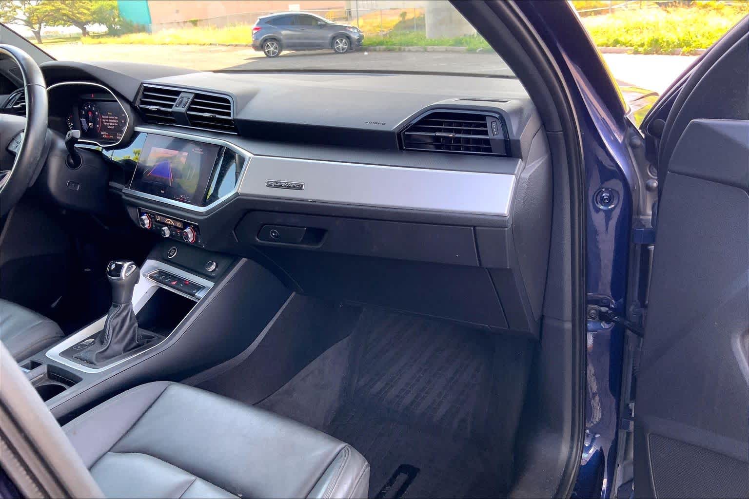 Thumbnail: 2021 Audi Q3 - 23