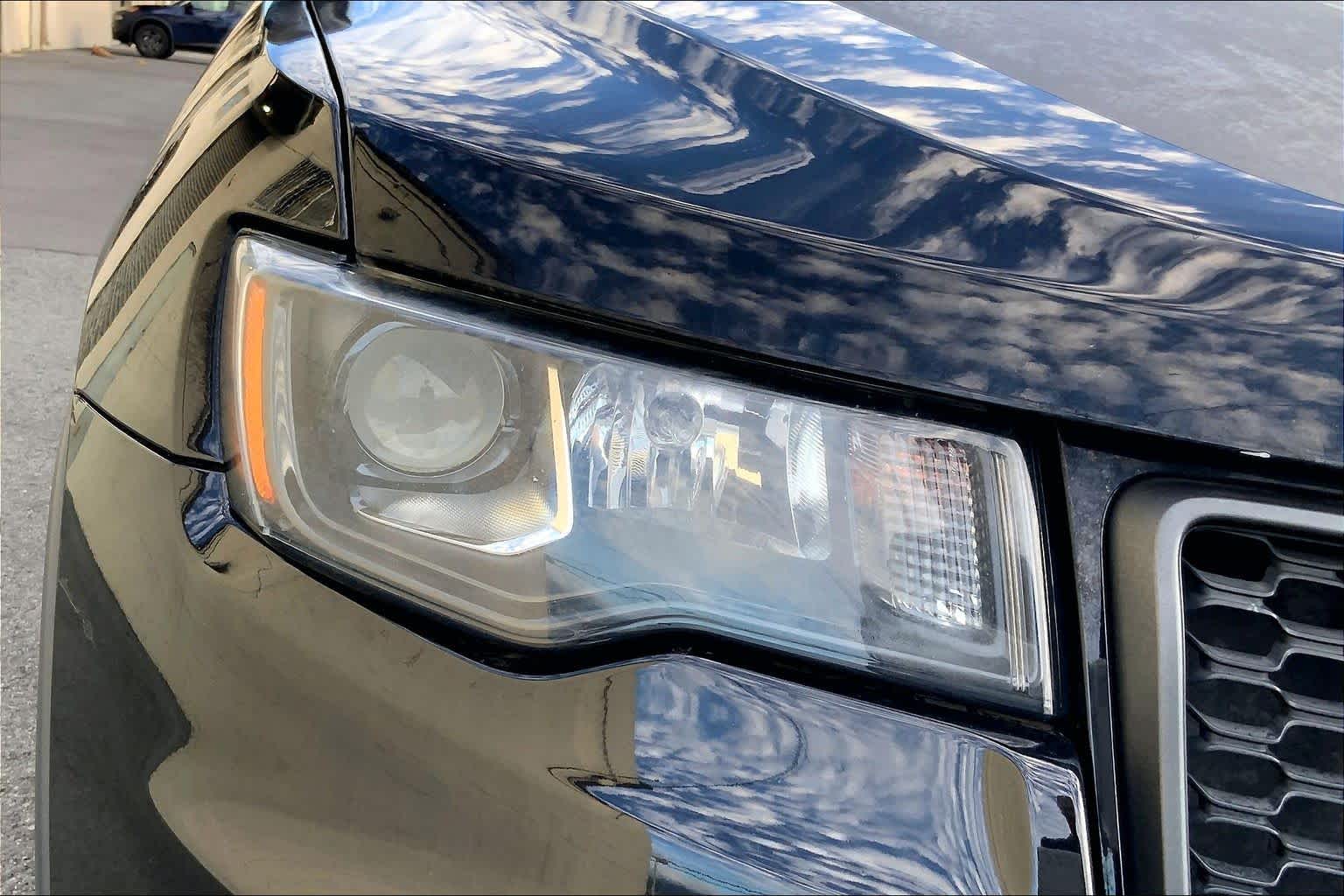 Thumbnail: 2020 Jeep Grand Cherokee - 31