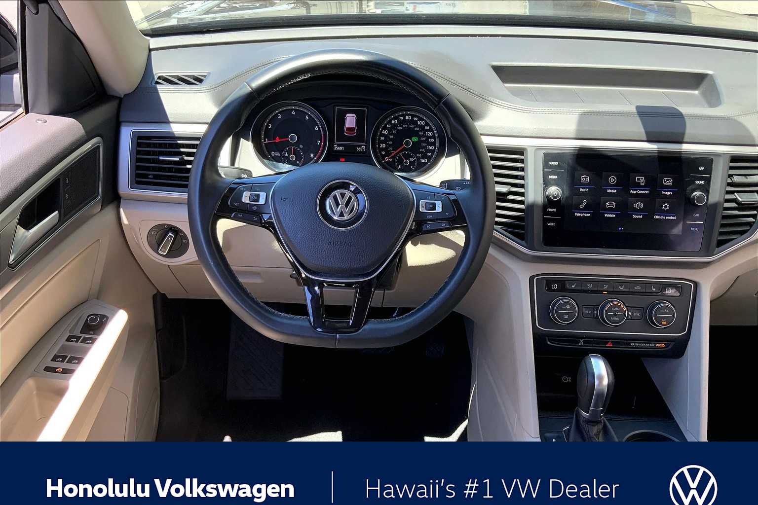 Thumbnail: 2019 Volkswagen Atlas - 14