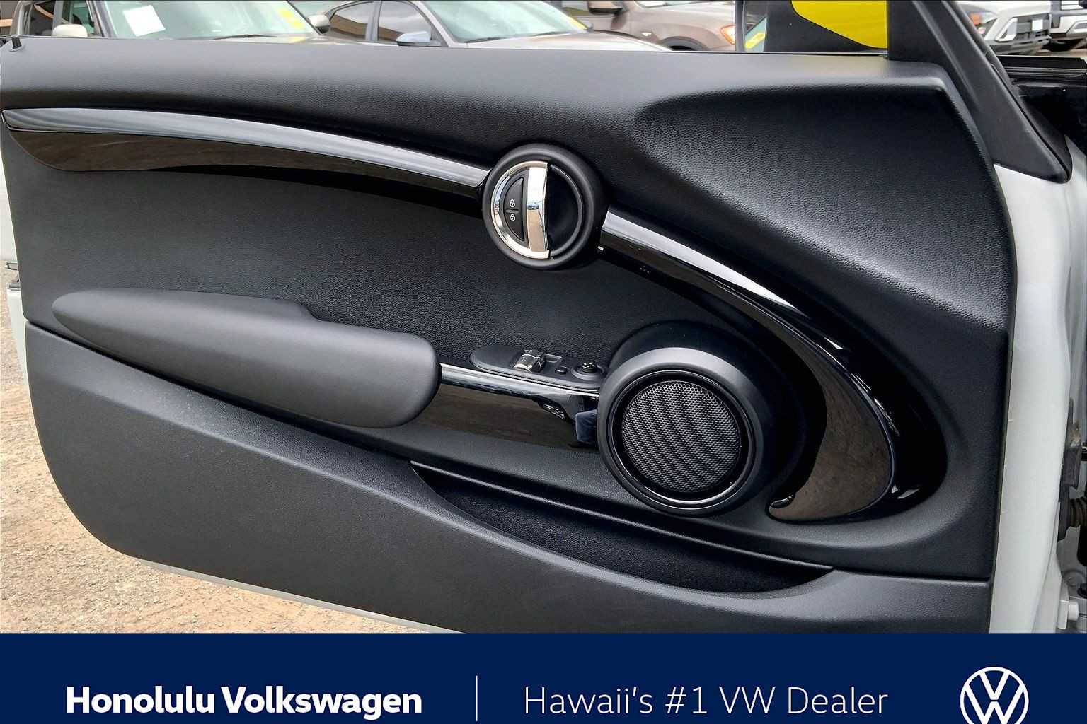 Thumbnail: 2021 MINI Cooper Hardtop - 25