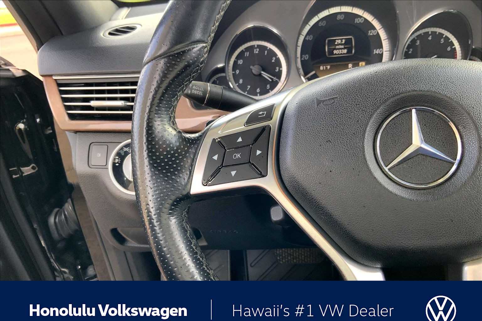 Thumbnail: 2012 Mercedes-Benz E-Class - 23