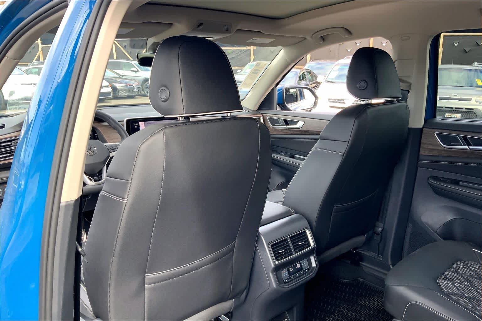 Thumbnail: 2026 Volkswagen Atlas - 12