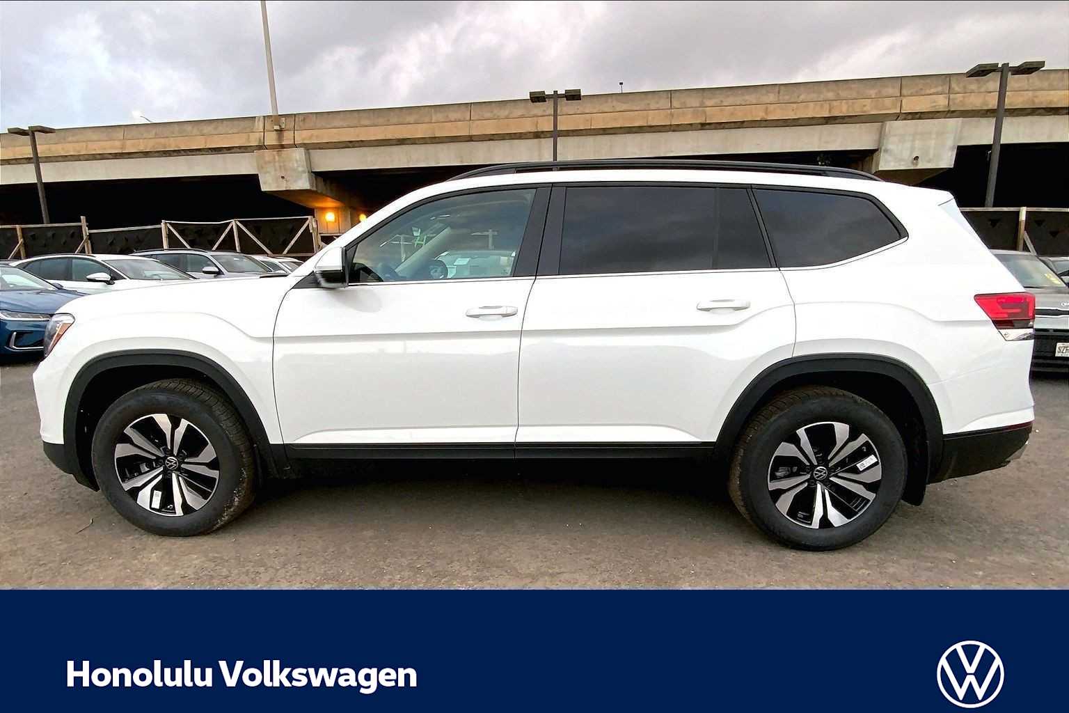 Thumbnail: 2026 Volkswagen Atlas - 3