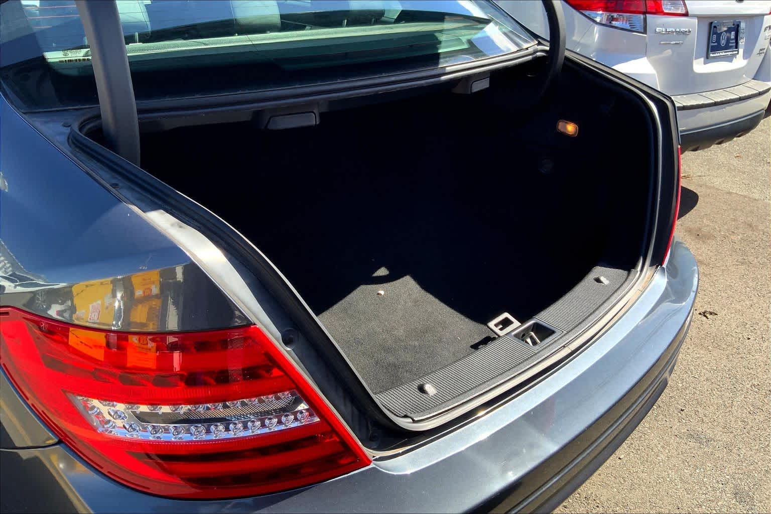 Thumbnail: 2014 Mercedes-Benz C-Class - 15