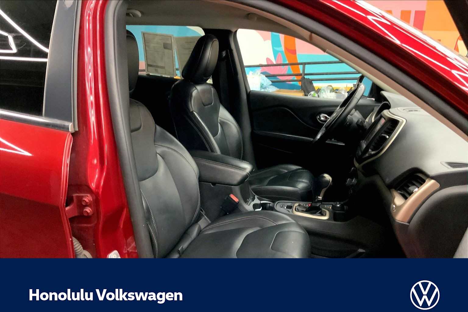 Thumbnail: 2015 Jeep Cherokee - 12