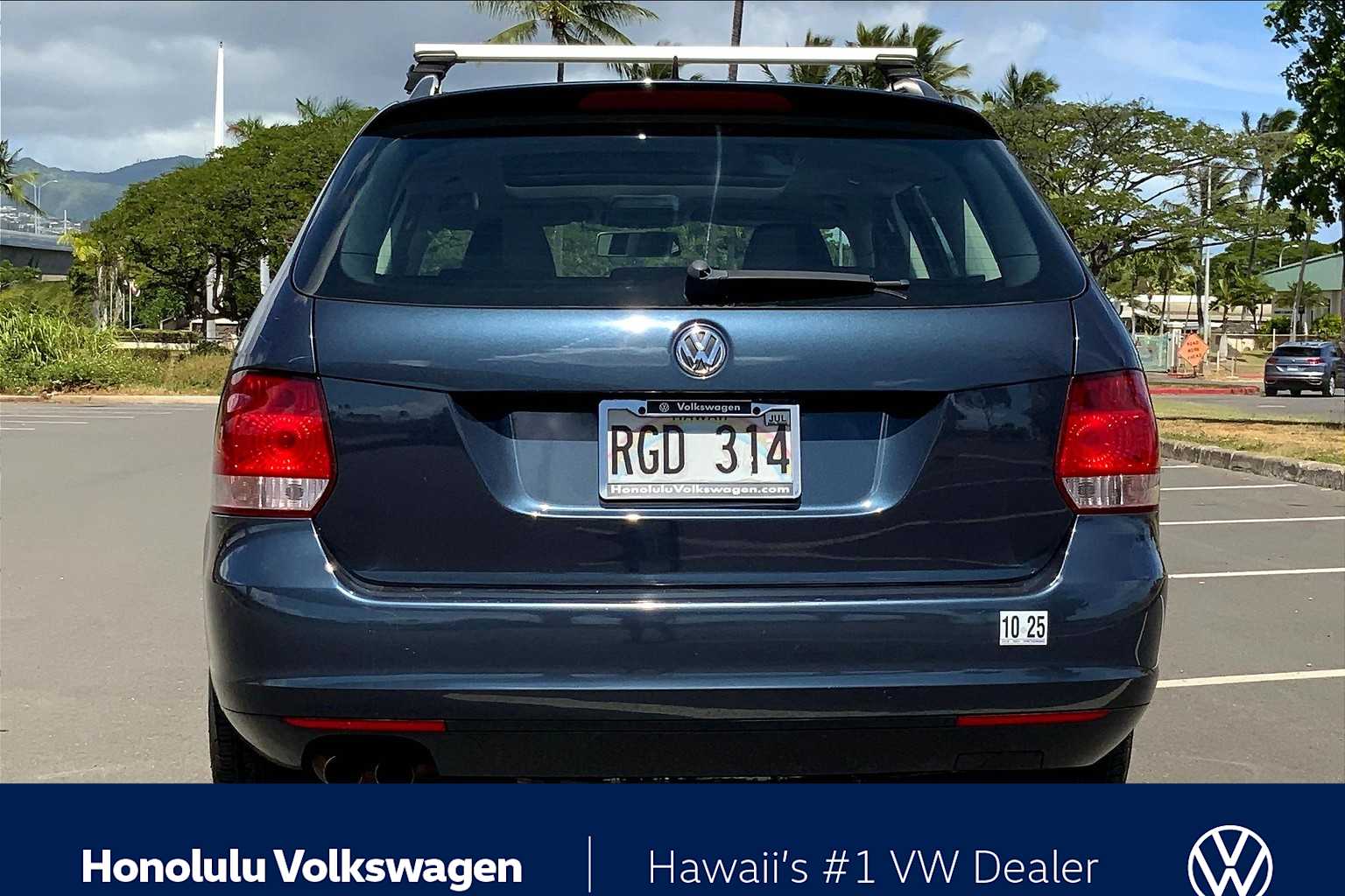 Thumbnail: 2010 Volkswagen Jetta - 5