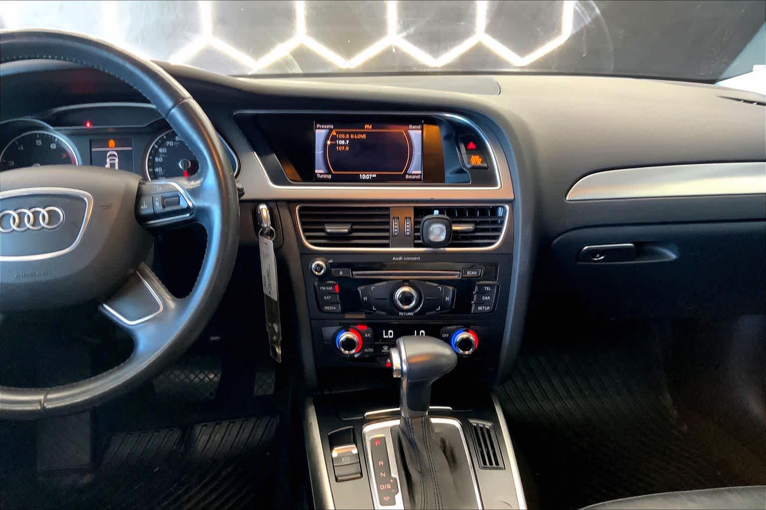 Thumbnail: 2015 Audi A4 - 14