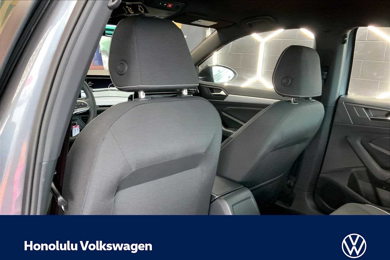 Thumbnail: 2026 Volkswagen Jetta - 12