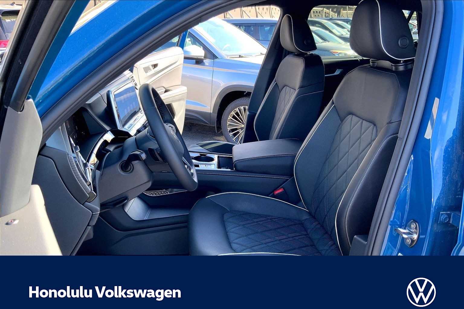 2025 Volkswagen Atlas Cross Sport SEL Premium R-LINE - Photo 11