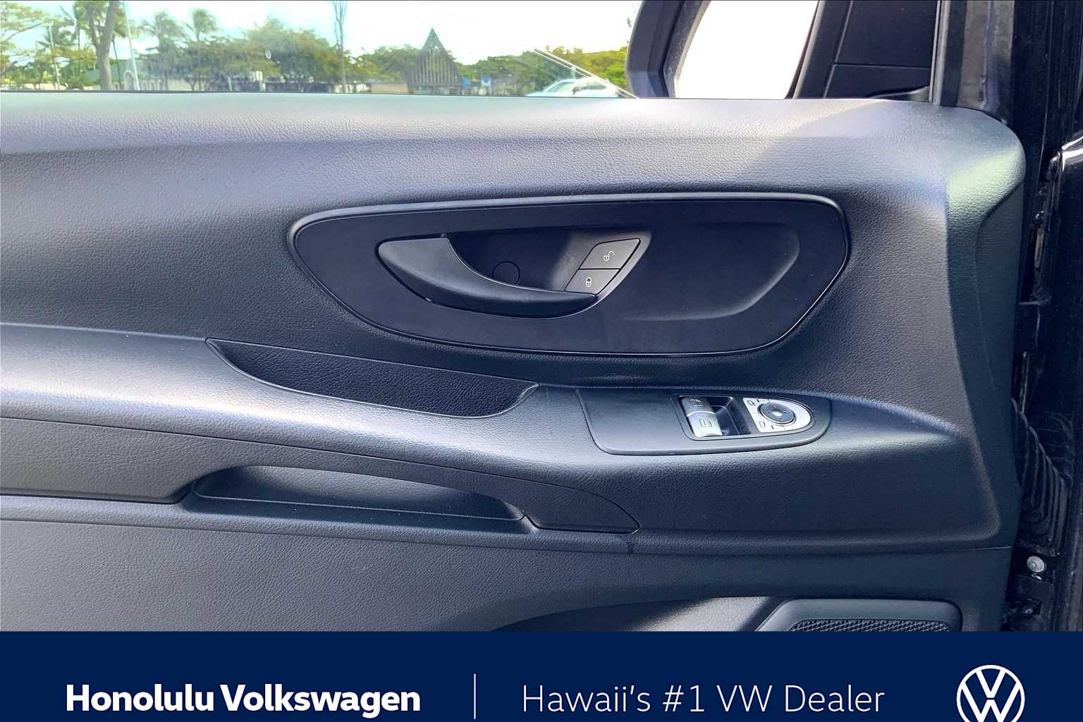 Thumbnail: 2018 Mercedes-Benz Metris - 23