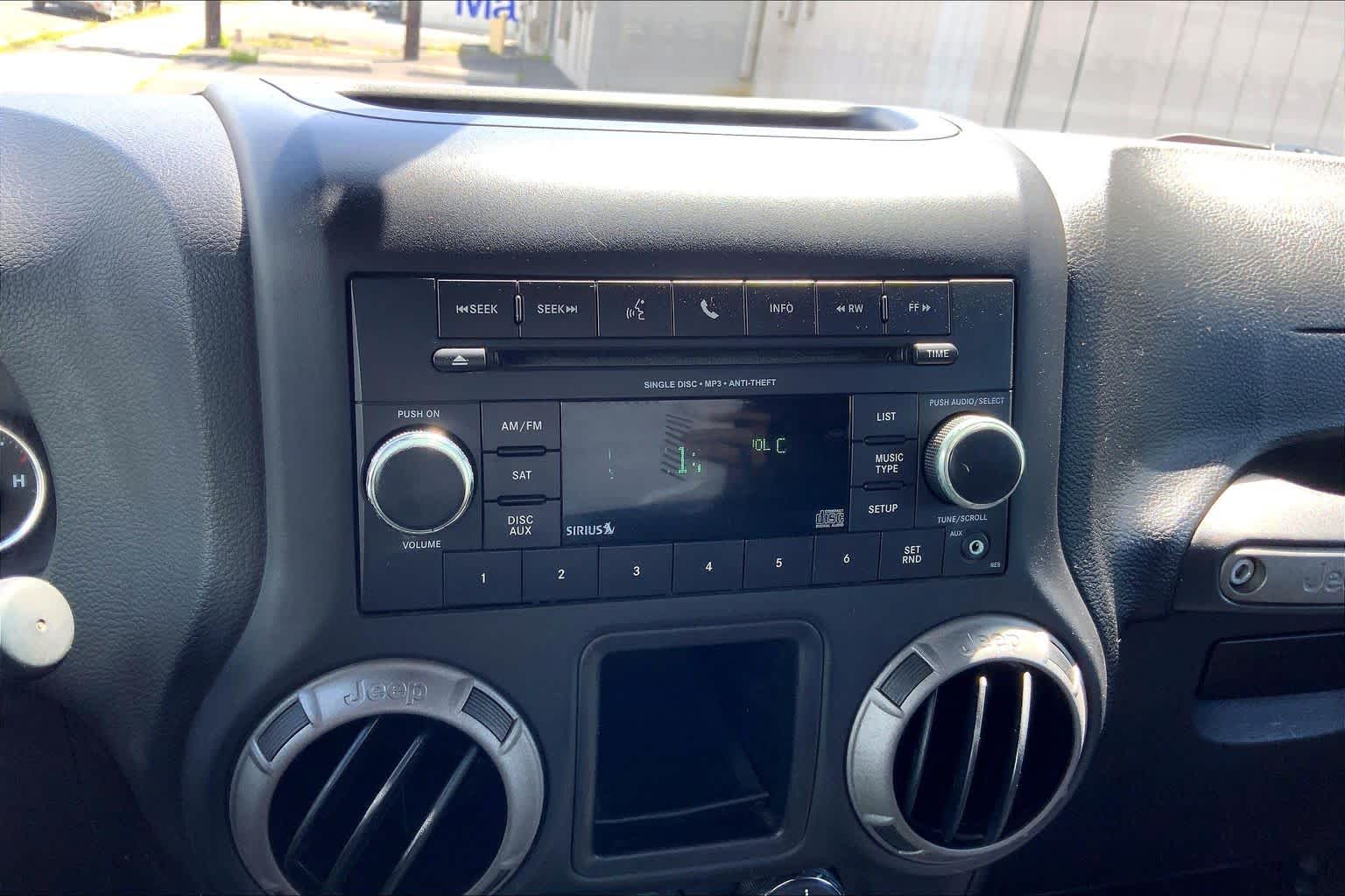 2017 Jeep Wrangler Sport S - Photo 26