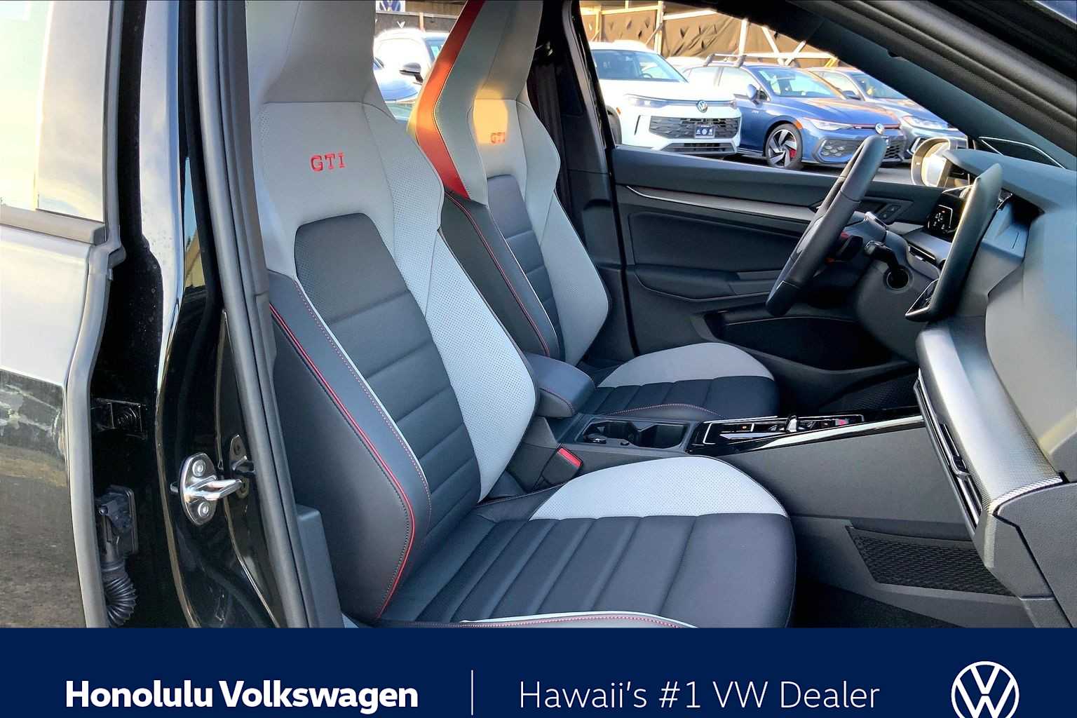 Thumbnail: 2025 Volkswagen Golf - 14