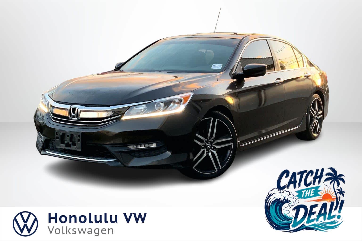 2016 Honda Accord at Honolulu Volkswagen, photo 1