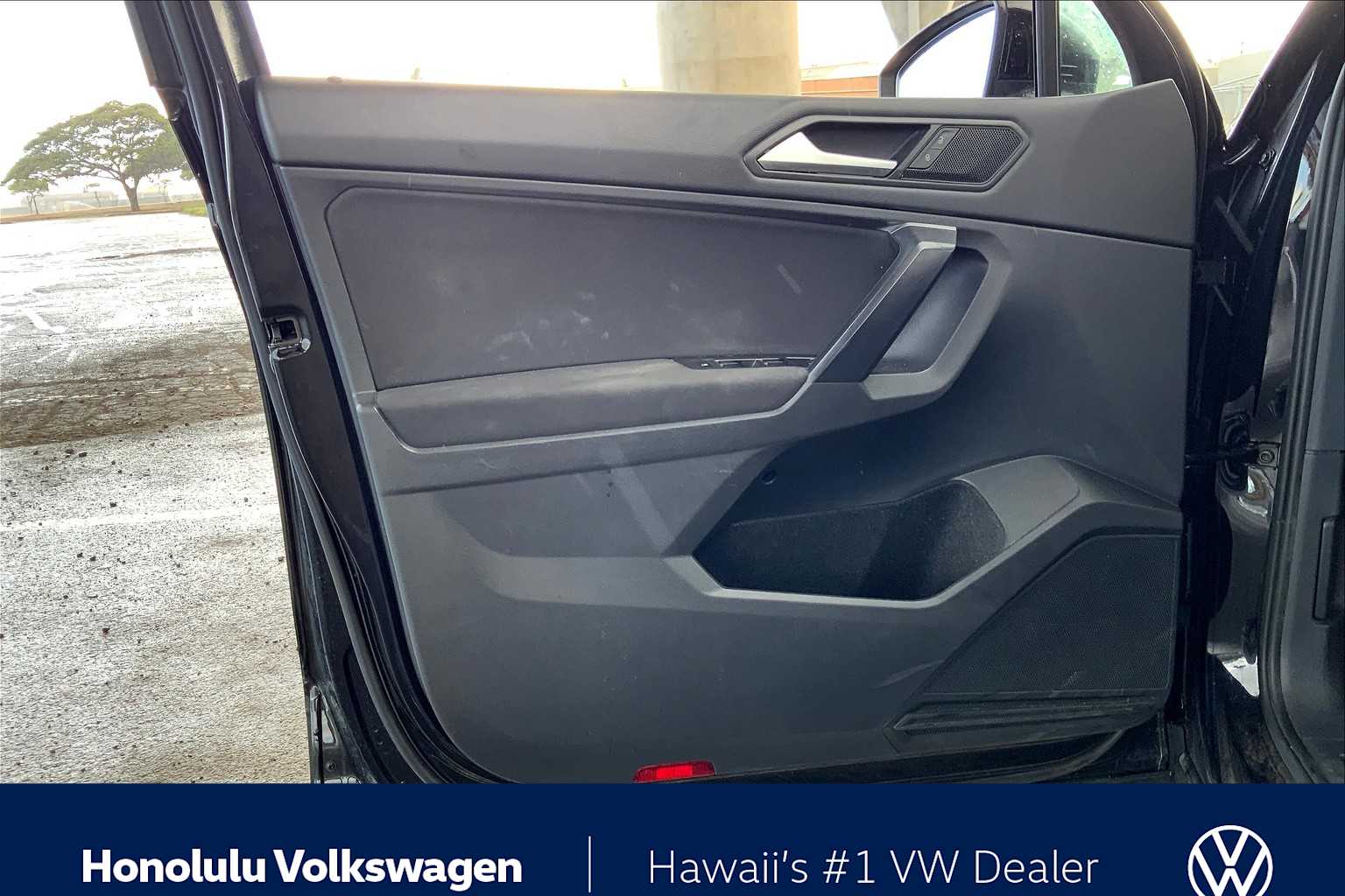 Thumbnail: 2021 Volkswagen Tiguan - 26