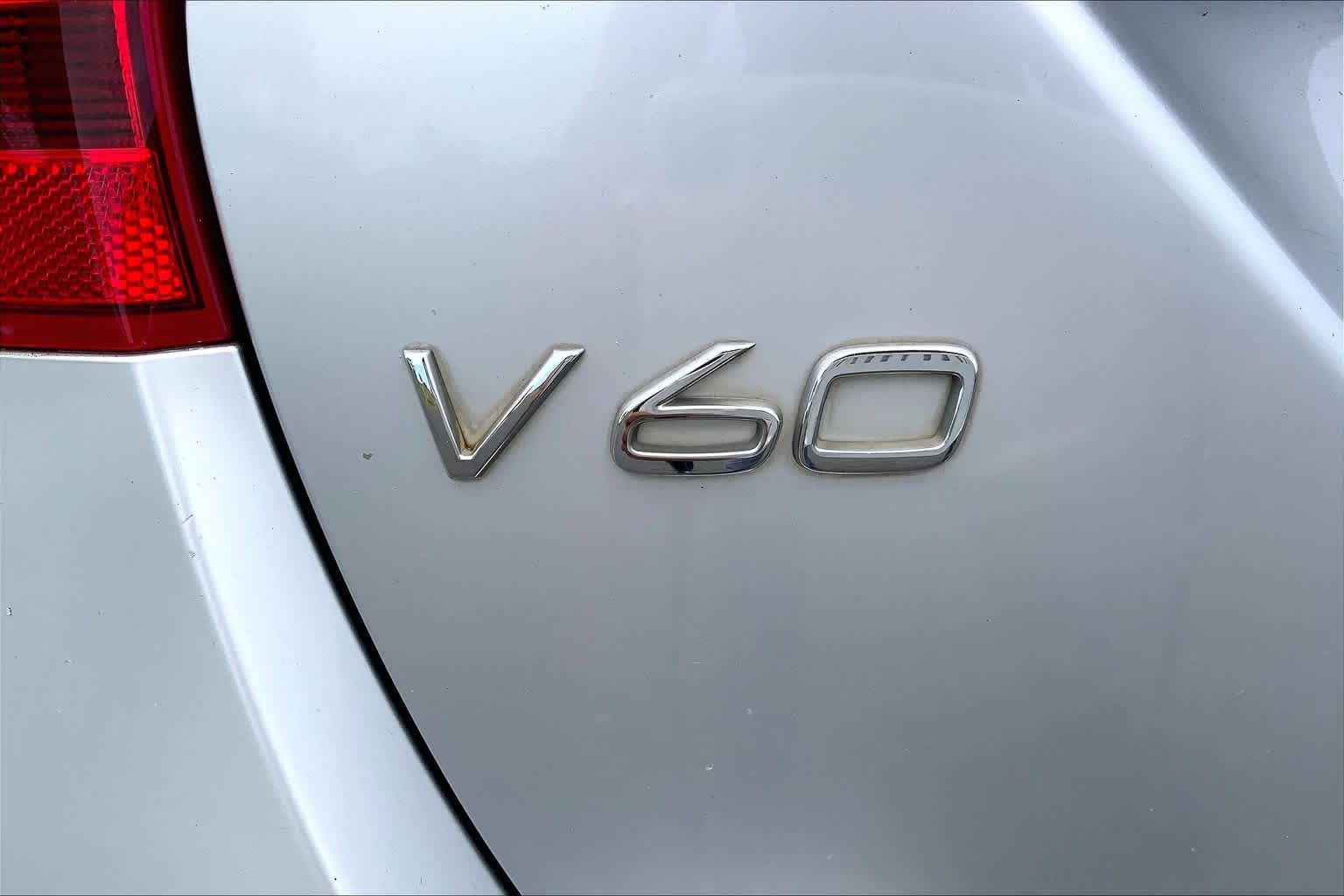 Thumbnail: 2016 Volvo V60 - 7