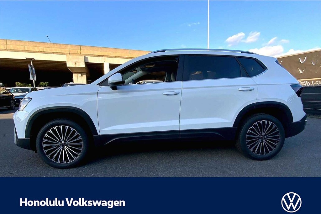 New 2026 Volkswagen Taos 1.5T SE SUV