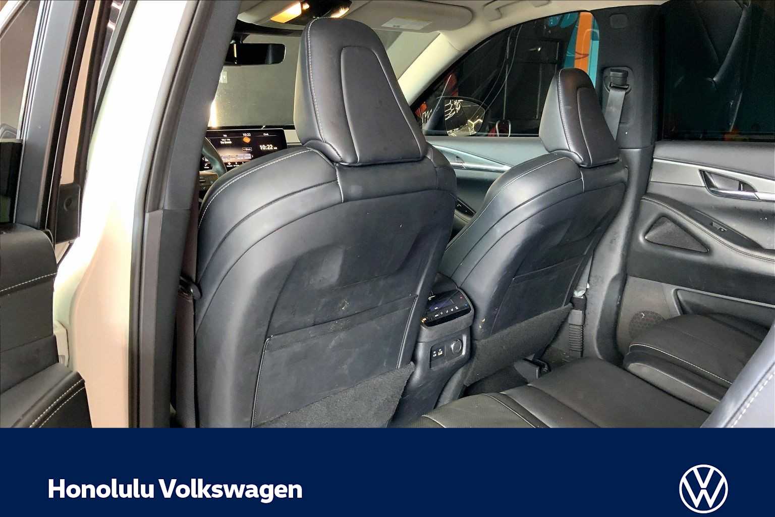 Thumbnail: 2023 INFINITI QX60 - 11