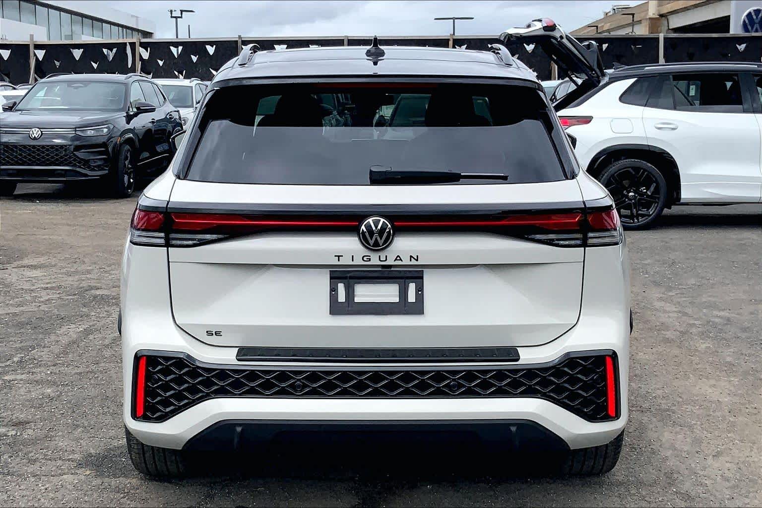 Thumbnail: 2026 Volkswagen Tiguan - 5